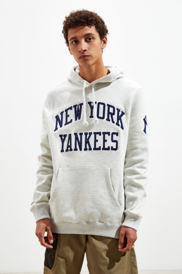 Mitchell & Ness New York Yankees Hoodie Sweatshirt | Urban Outfitters