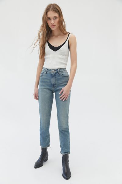 girlfriend jeans high rise