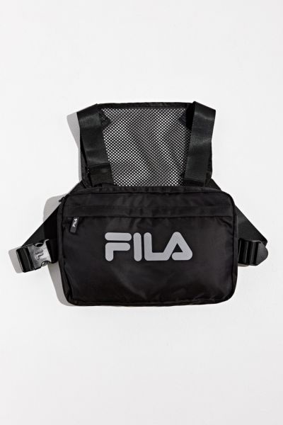 fila fanny pack urban outfitters