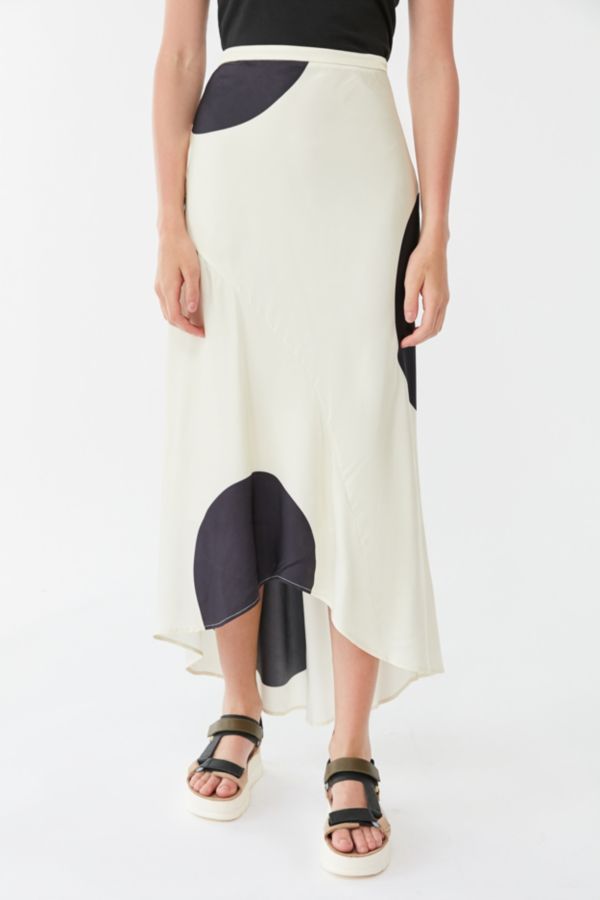 Sectional Asymmetrical Slip Skirt