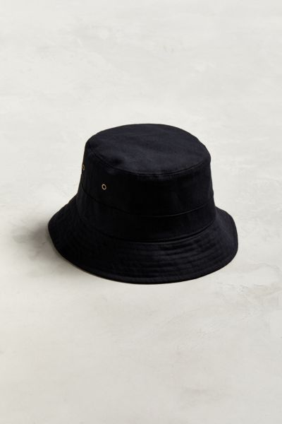 urban outfitters black bucket hat