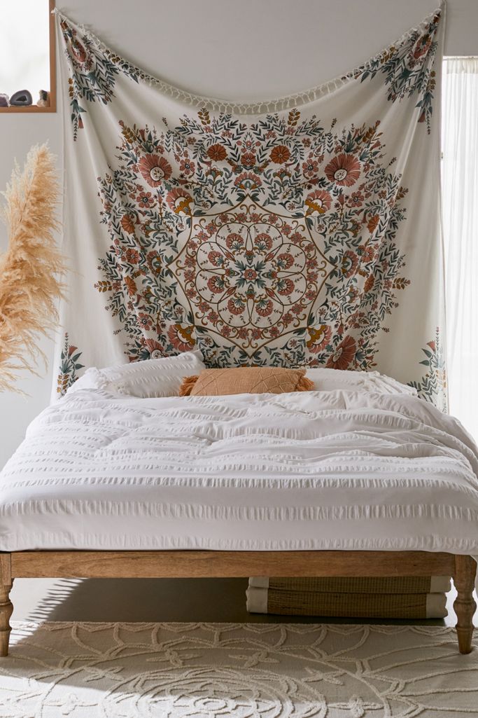 Lara Floral Tapestry Urban Outfitters