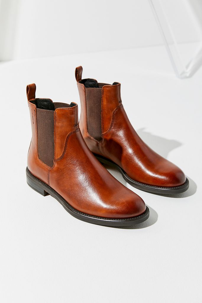Vagabond Shoemakers Amina Leather Chelsea Boot | Urban Outfitters