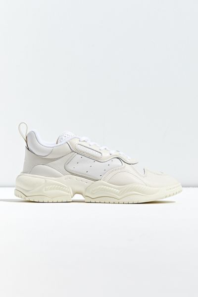 Court adidas | Urban Outfitters Canada