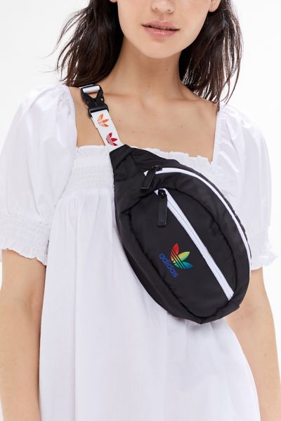 adidas fanny pack urban outfitters