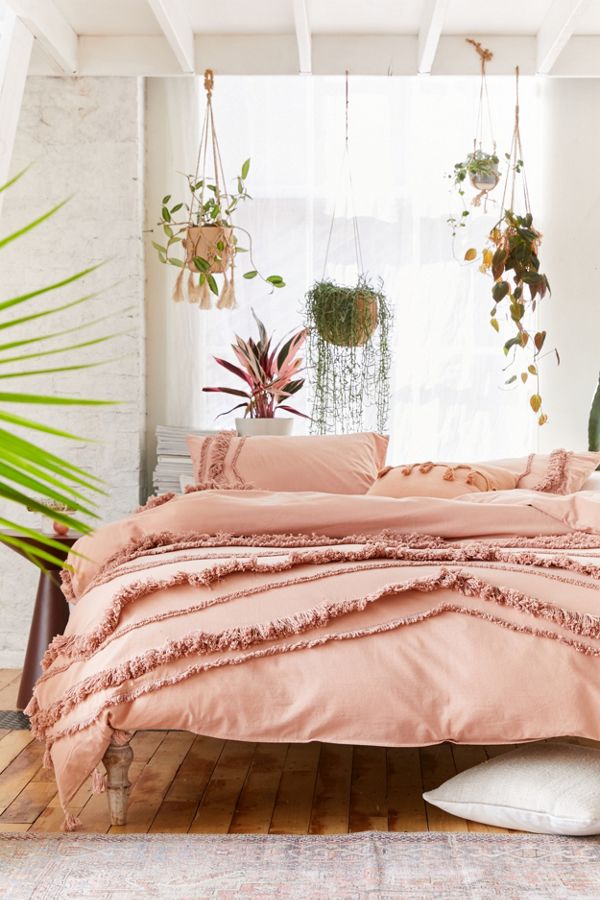 Slide View: 1: Flaunt Tufted Duvet Cover