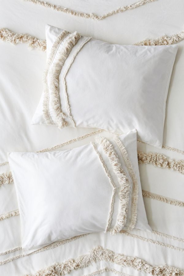 Flaunt Tufted Sham Set Urban Outfitters Canada