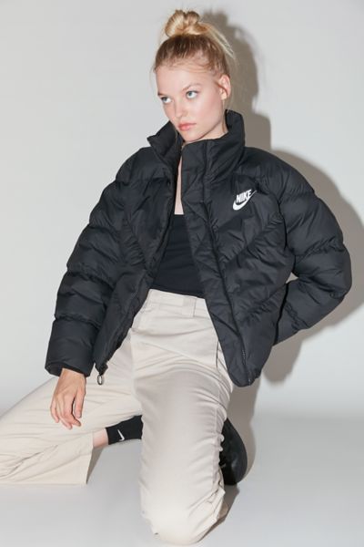 nike white puffer jacket women's