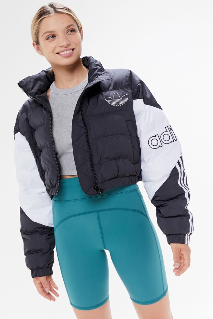adidas UO Exclusive Cropped Puffer Jacket | Urban Outfitters