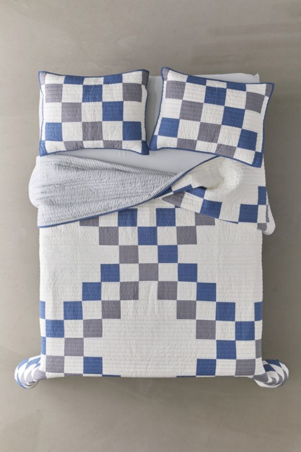 Pendleton Modern Heritage Quilt + Shams Set Urban Outfitters Canada