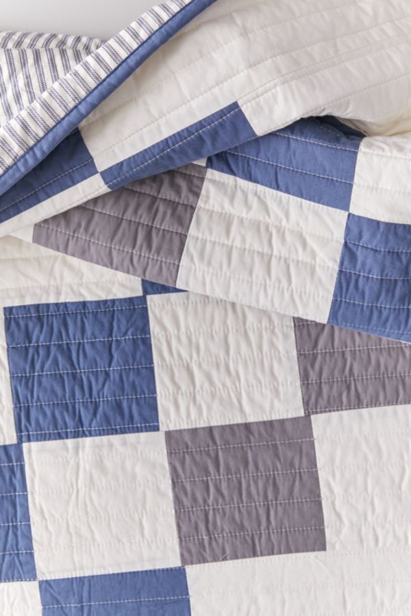 Pendleton Modern Heritage Quilt + Shams Set Urban Outfitters Canada