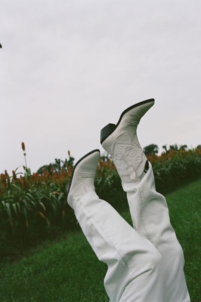 urban outfitters white cowboy boots