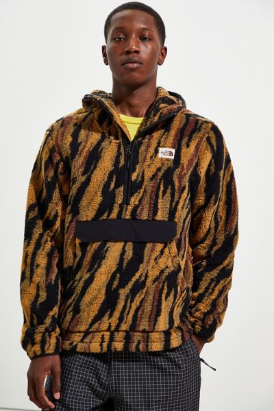 urban outfitters north face hoodie