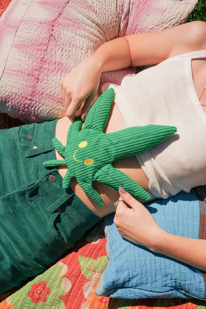 Huggable Leaf Heating + Cooling Pad Urban Outfitters