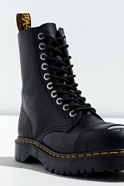 dr martens 10 eye steel toe