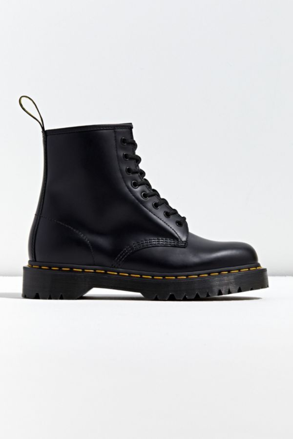 dr martens bex 8 eye boot