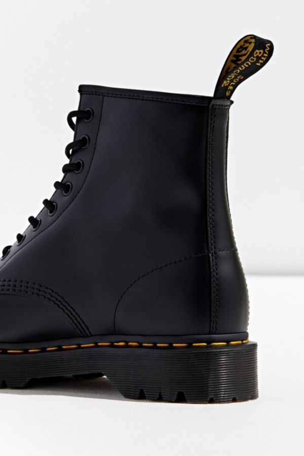 dr martens bex 8 eye boot