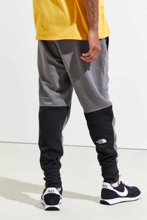 the north face nse joggers in black