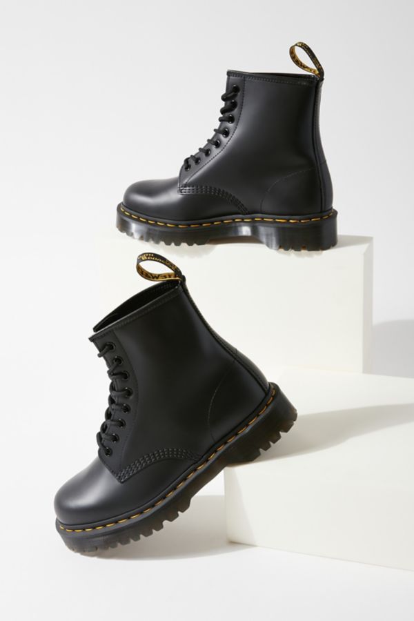 dr martens bex 8 eye boot