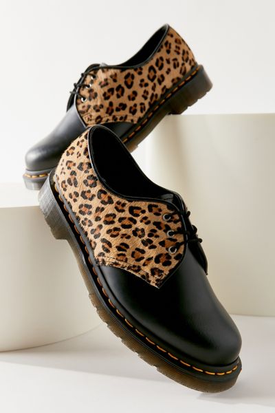 doc martens leopard