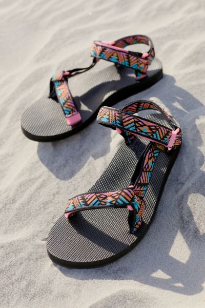 teva sandals urban outfitters