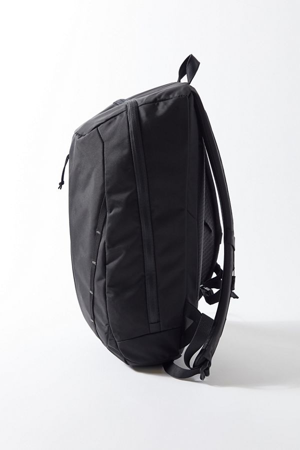 Patagonia Atom Backpack 18L Urban Outfitters