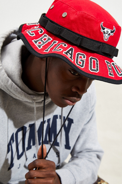 mitchell and ness bulls bucket hat