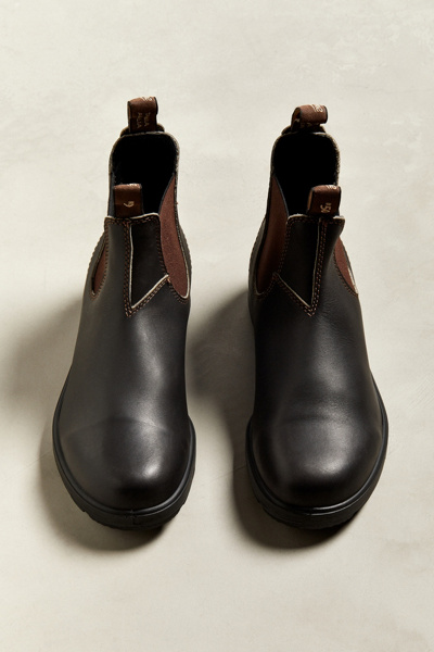 urban outfitters blundstone