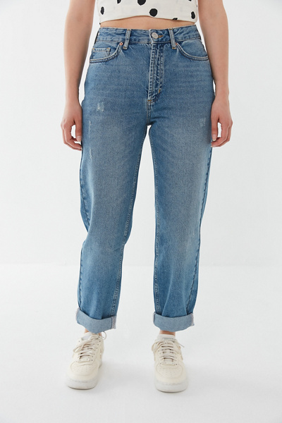 light wash denim mom jeans