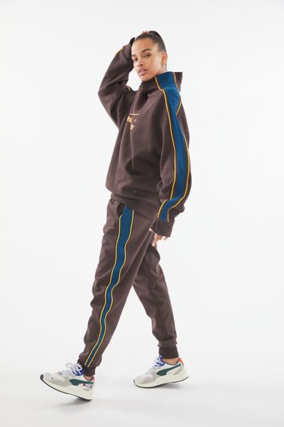 t7 puma pants