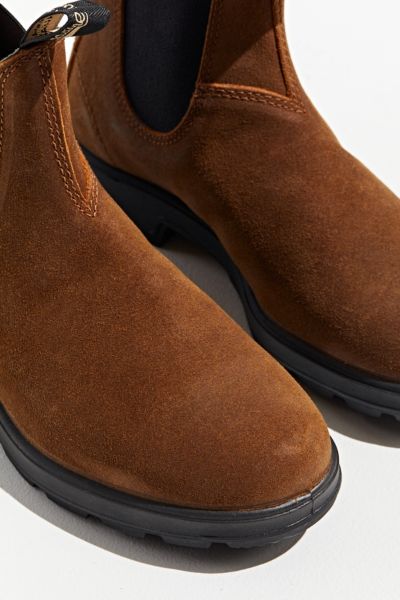 urban outfitters blundstone