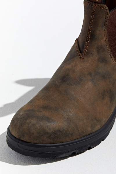urban outfitters blundstone