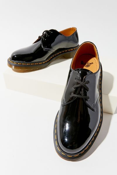 mens patent leather doc martens