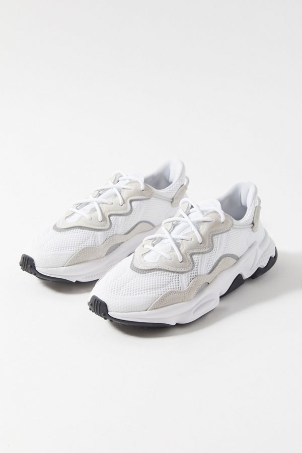 adidas Originals Ozweego Sneaker | Urban Outfitters
