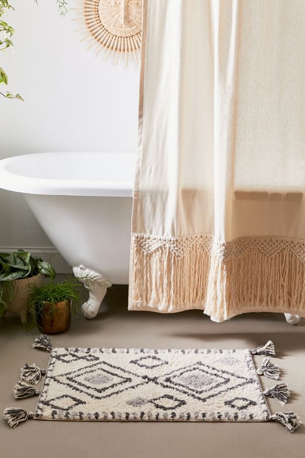 Slide View: 1: Sybil Diamond Bath Mat