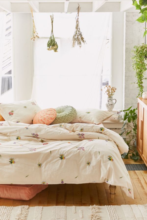 Georgine Embroidered Floral Duvet Cover Urban Outfitters