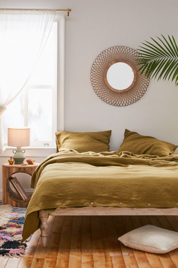 Slide View: 1: MagicLinen Duvet Cover