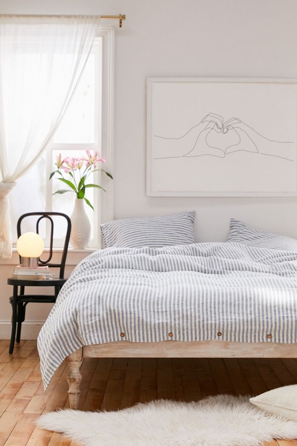Slide View: 1: MagicLinen Duvet Cover