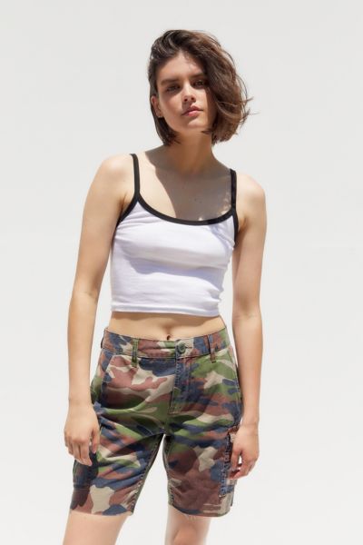 urban outfitters camo shorts