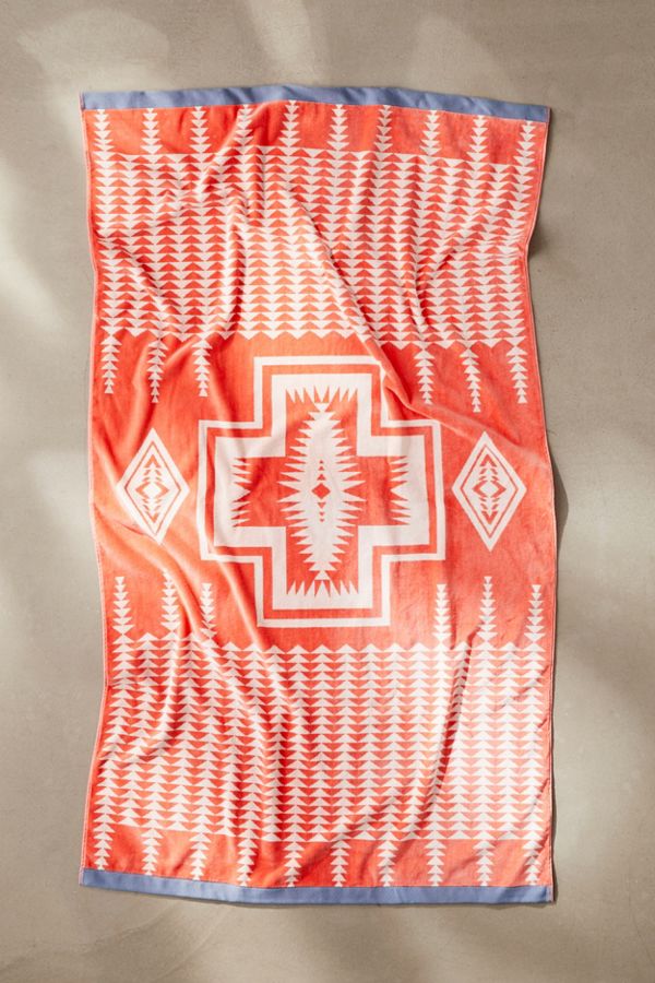Slide View: 1: Pendleton Harding Jacquard Bath Towel