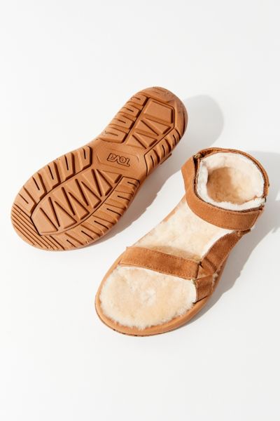 teva sandals urban outfitters