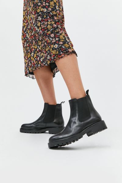 uo cara leather chelsea boot