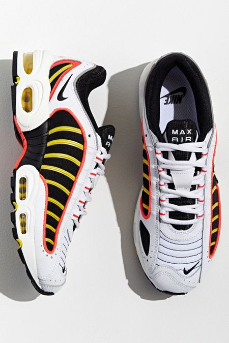 Men's Sneakers | Vans, adidas + More | Urban Outfitters Men's Sneakers | Vans, adidas + More | Urban Outfitters