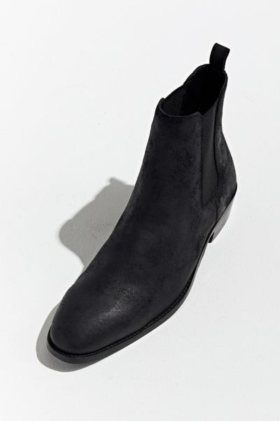 black chelsea boots urban outfitters