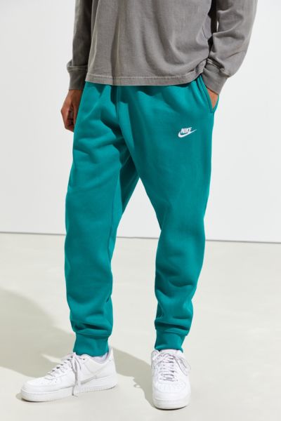 nike club jogger sn81