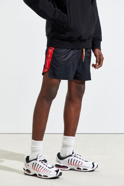 urban outfitters nike shorts