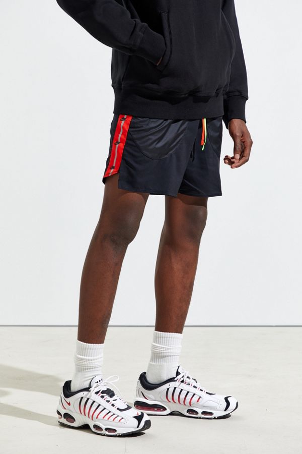 nike wild run short nike wild run short