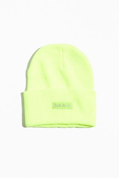 nike workout beanie