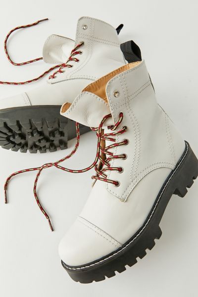 urban outfitters lace up boots