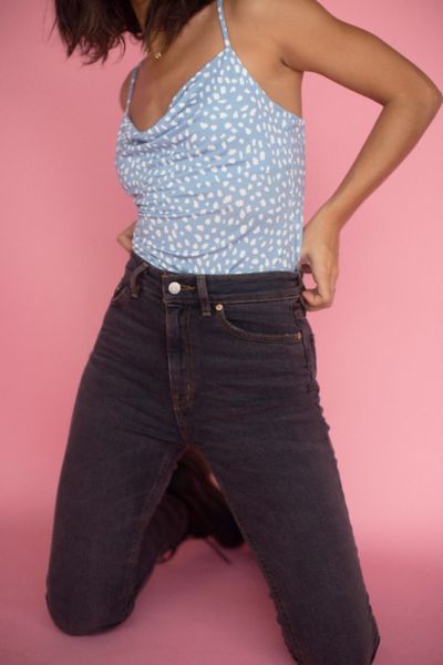 high waisted washed jeans